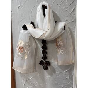 Elegant Mesh Scarf - White/Gold - Size: 32x68